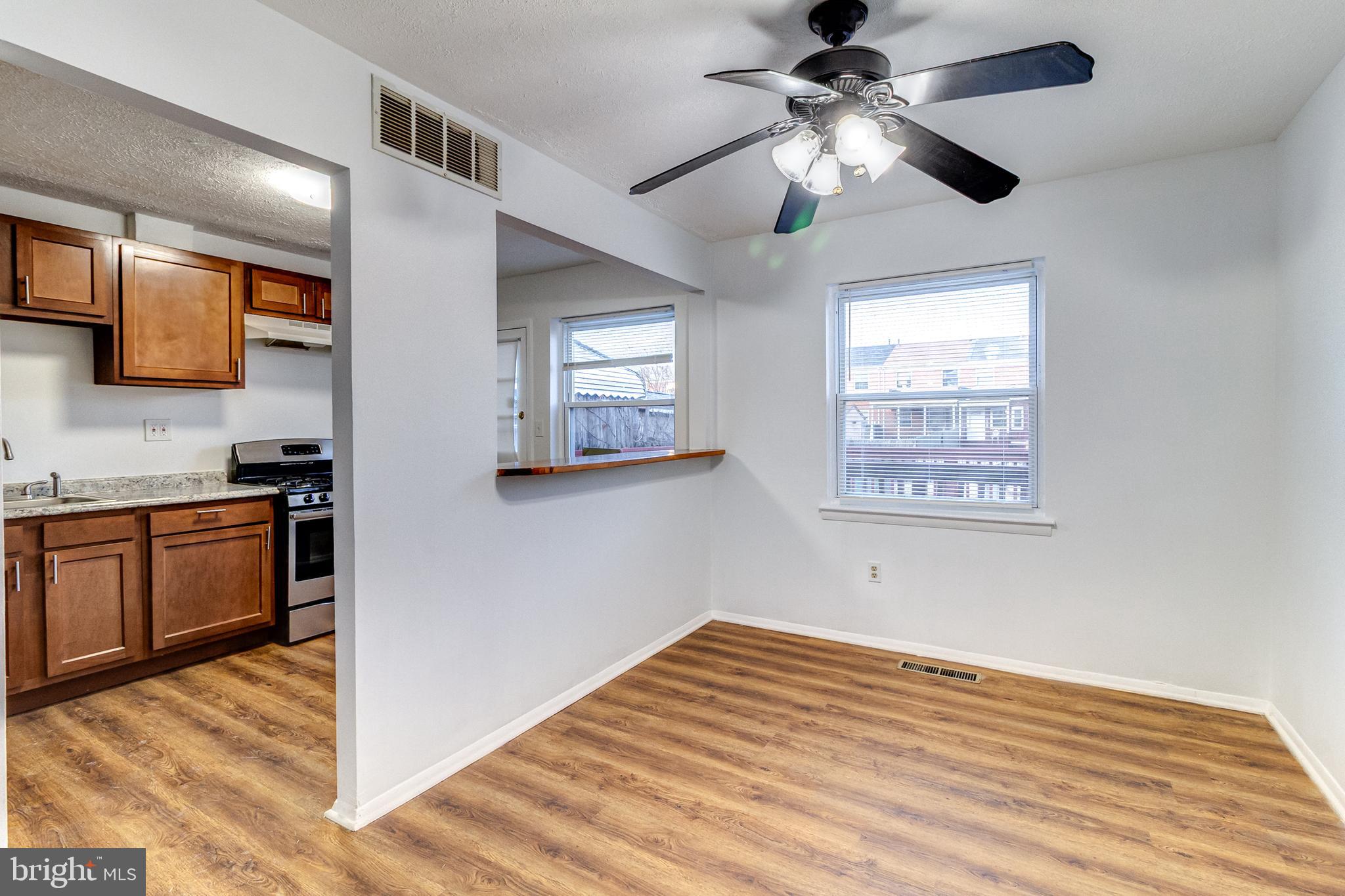 783 Seawall Road Baltimore, MD 21221 - Photo 5 of 27 Dinning Room