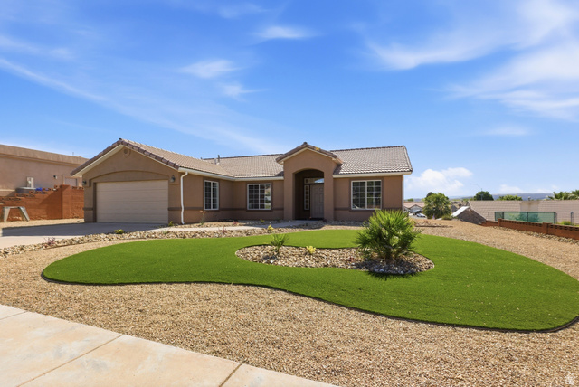 17 South 2000 East St. George, UT 84790 - Photo 2 of 38