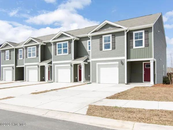 $327,890 | 4326 Majesty Drive, Unit 353, Castle Hayne, NC 28429