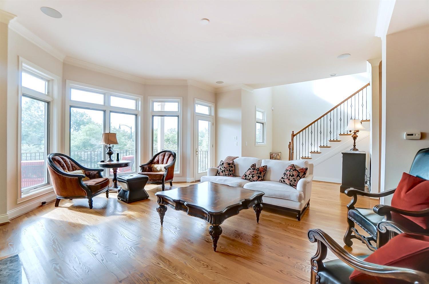 1124 Riverside Drive Cincinnati, OH 45202 - Photo 8 of 50 Gallery Image 8