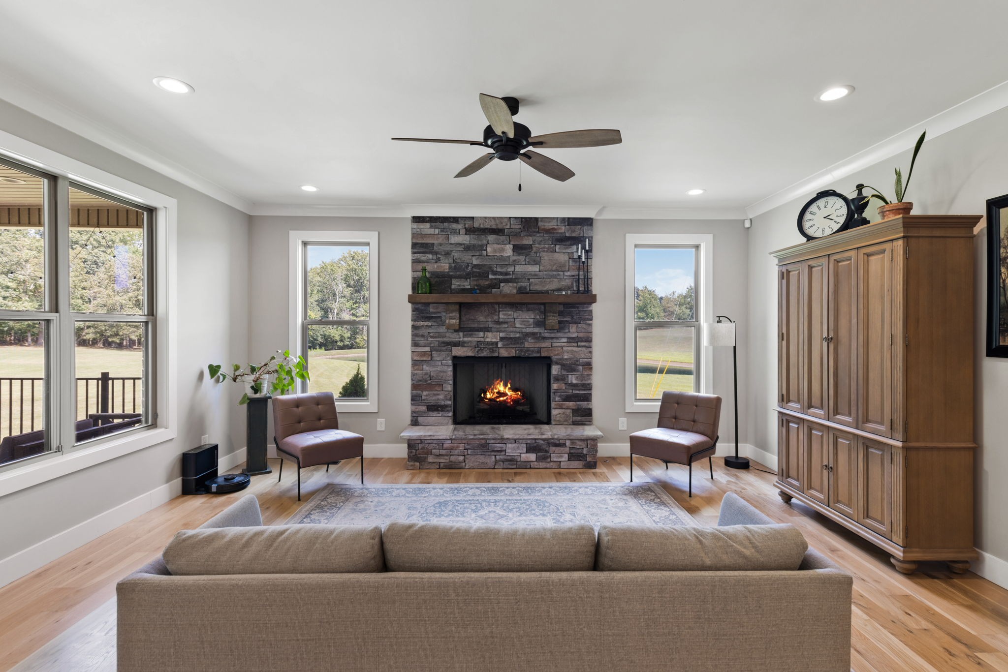 5651 Flewellyn Road Springfield, TN 37172 - Photo 6 of 55 a living room with furniture and a fireplace