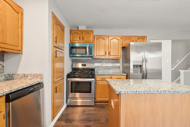 $265,000 | 16380 Terry Lane, Oak Forest, IL 60452