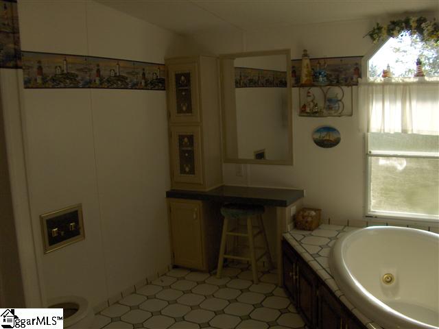 213 Thornbury Ridge Easley, SC 29640 - Photo 11 of 12 Gallery Image 11