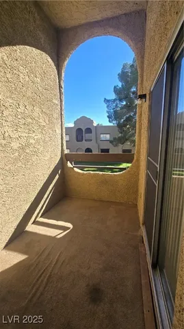 $1,250 | 5181 West Pioneer Avenue, Unit 203, Las Vegas, NV 89146
