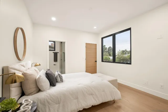 $3,145,000 | 1531-33 Lieta Street, San Diego, CA 92110