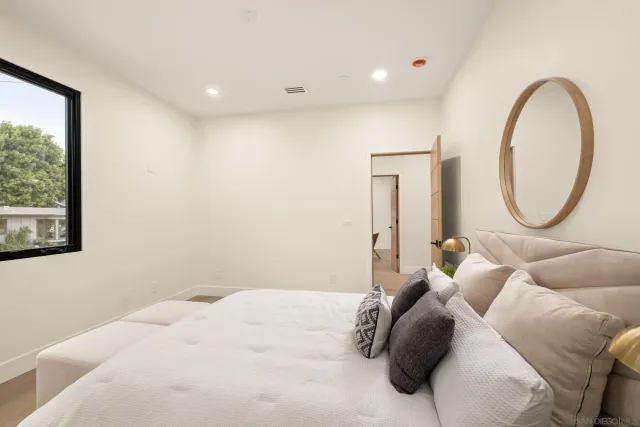 $3,145,000 | 1531-33 Lieta Street, San Diego, CA 92110