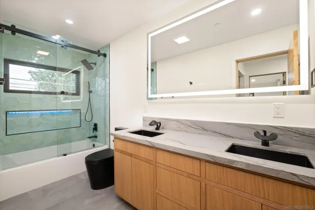 $3,145,000 | 1531-33 Lieta Street, San Diego, CA 92110