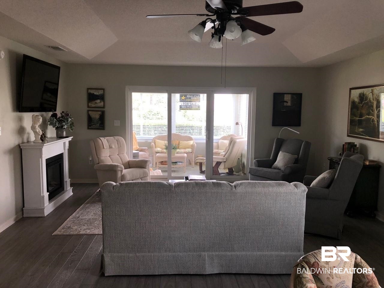 9474 Villas Drive Foley, AL 36535 - Photo 5 of 19 Living Room