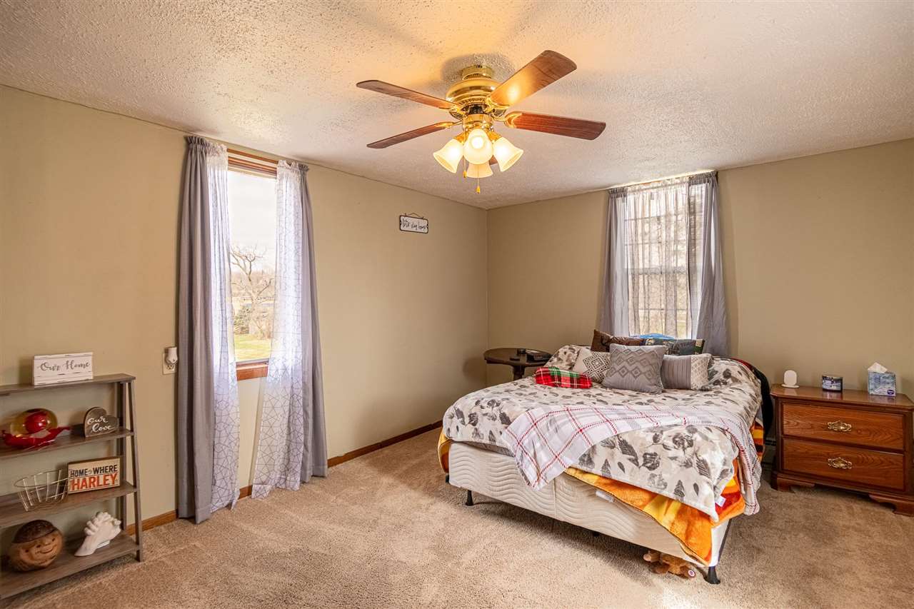 4413 V Street Homestead, IA 52236 - Photo 31 of 45 Gallery Image 31