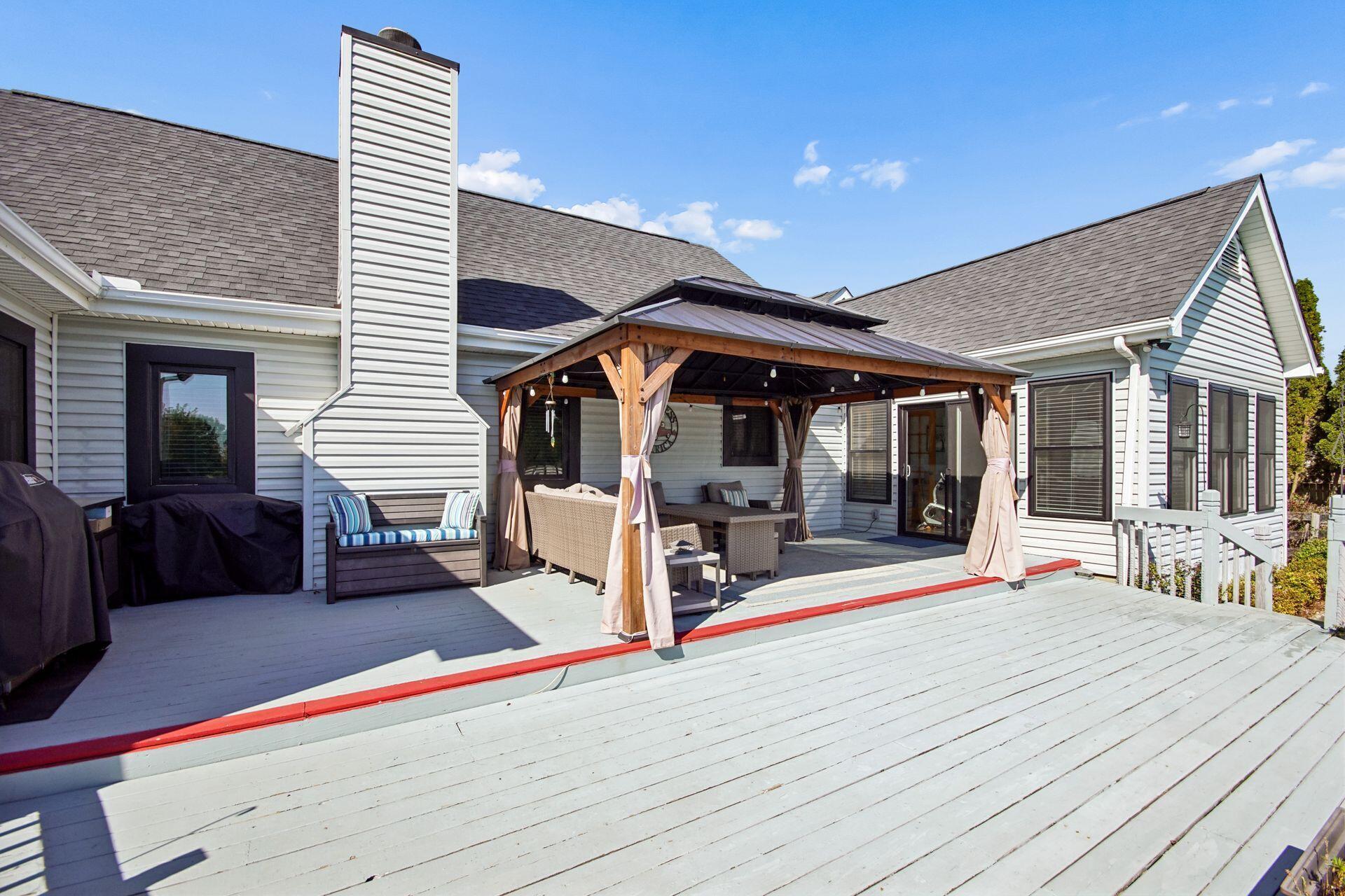 3166 Kropp Road Grove City, OH 43123 - Photo 38 of 70 deck