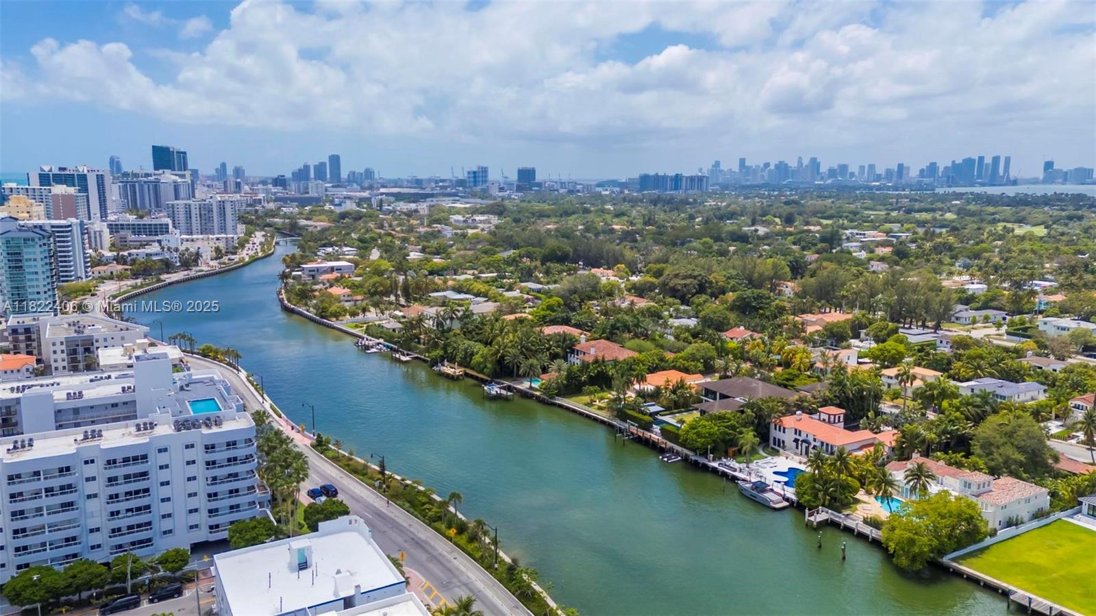4015 Indian Creek Drive, Unit 106 Miami Beach, FL 33140 - Photo 27 of 29 aerial view of a city with lake