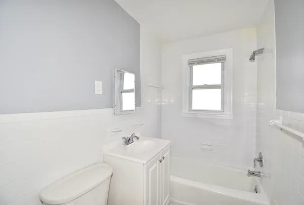 $2,750 | 153 Bosworth Street, Unit 1, West Springfield, MA 01089