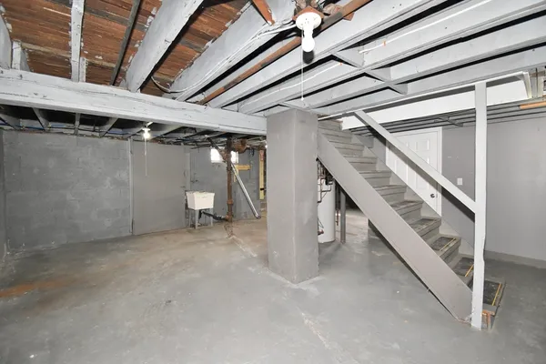 $2,750 | 153 Bosworth Street, Unit 1, West Springfield, MA 01089