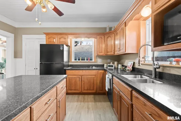 $185,000 | 1014 West College Avenue, Jacksonville, IL 62650