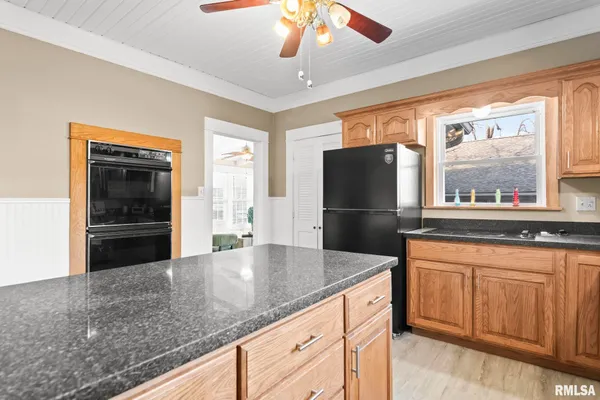 $185,000 | 1014 West College Avenue, Jacksonville, IL 62650