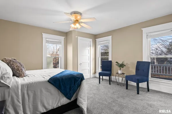 $185,000 | 1014 West College Avenue, Jacksonville, IL 62650