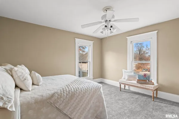 $185,000 | 1014 West College Avenue, Jacksonville, IL 62650