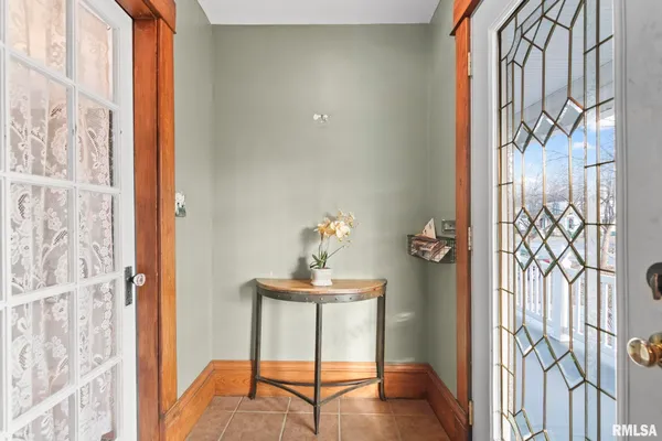 $185,000 | 1014 West College Avenue, Jacksonville, IL 62650