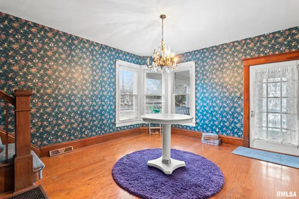 $185,000 | 1014 West College Avenue, Jacksonville, IL 62650