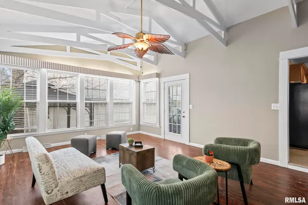 $185,000 | 1014 West College Avenue, Jacksonville, IL 62650