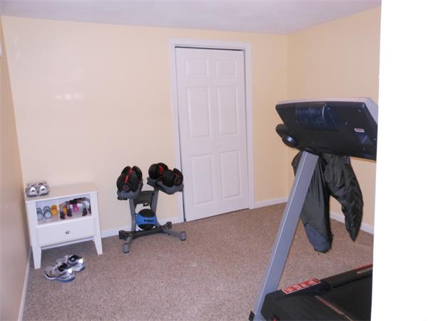 129 Kennedy Road Tewksbury, MA 01876 - Photo 14 of 22 Gallery Image 14