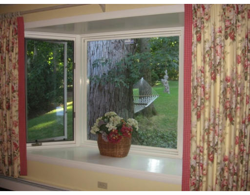 70 Spring Street Shrewsbury, MA 01545 - Photo 17 of 30 Gallery Image 17