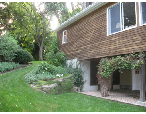 70 Spring Street Shrewsbury, MA 01545 - Photo 24 of 30 Gallery Image 24