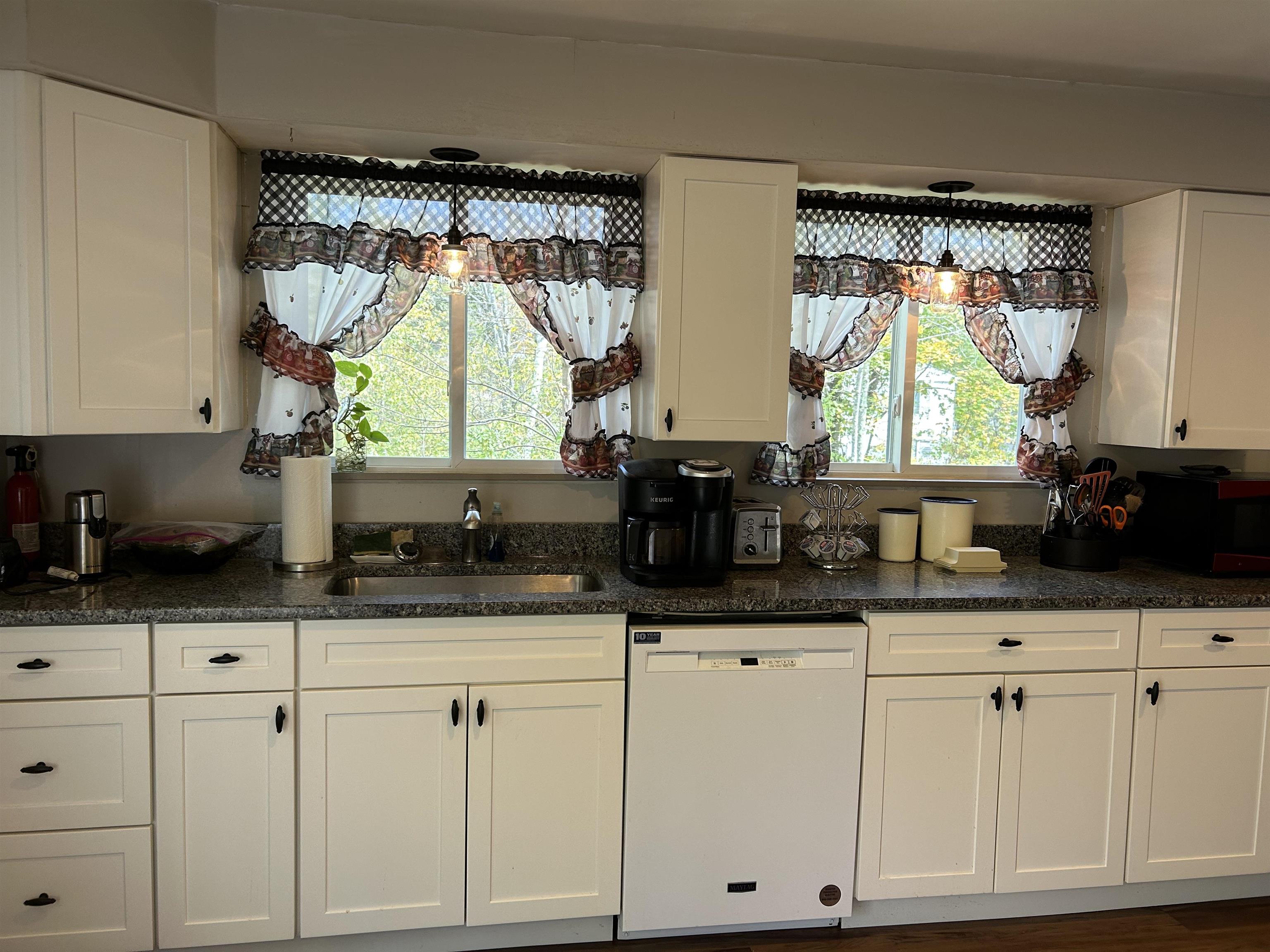 49 Prospect Street Jaffrey, NH 03452 - Photo 16 of 34