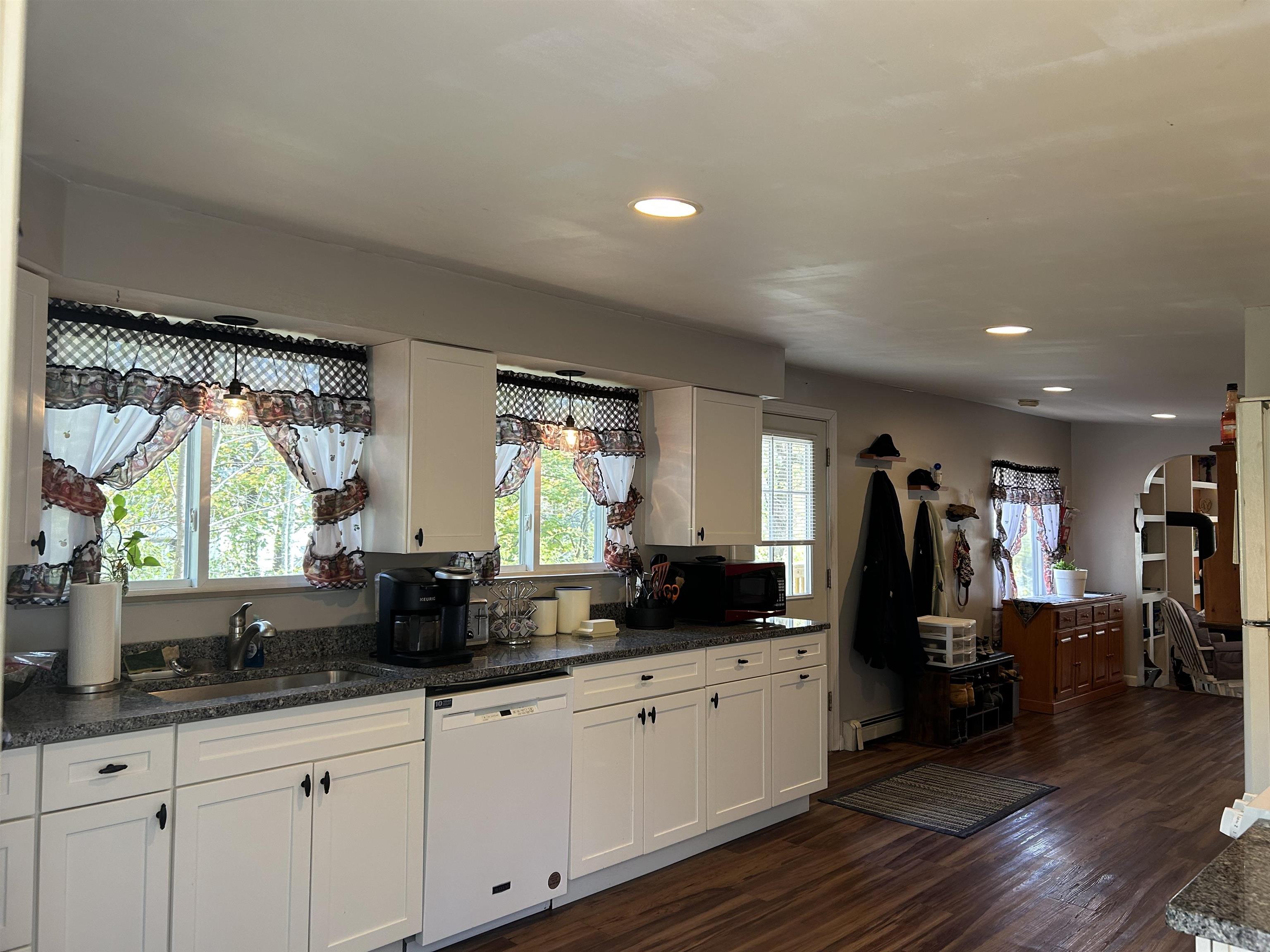 49 Prospect Street Jaffrey, NH 03452 - Photo 17 of 34