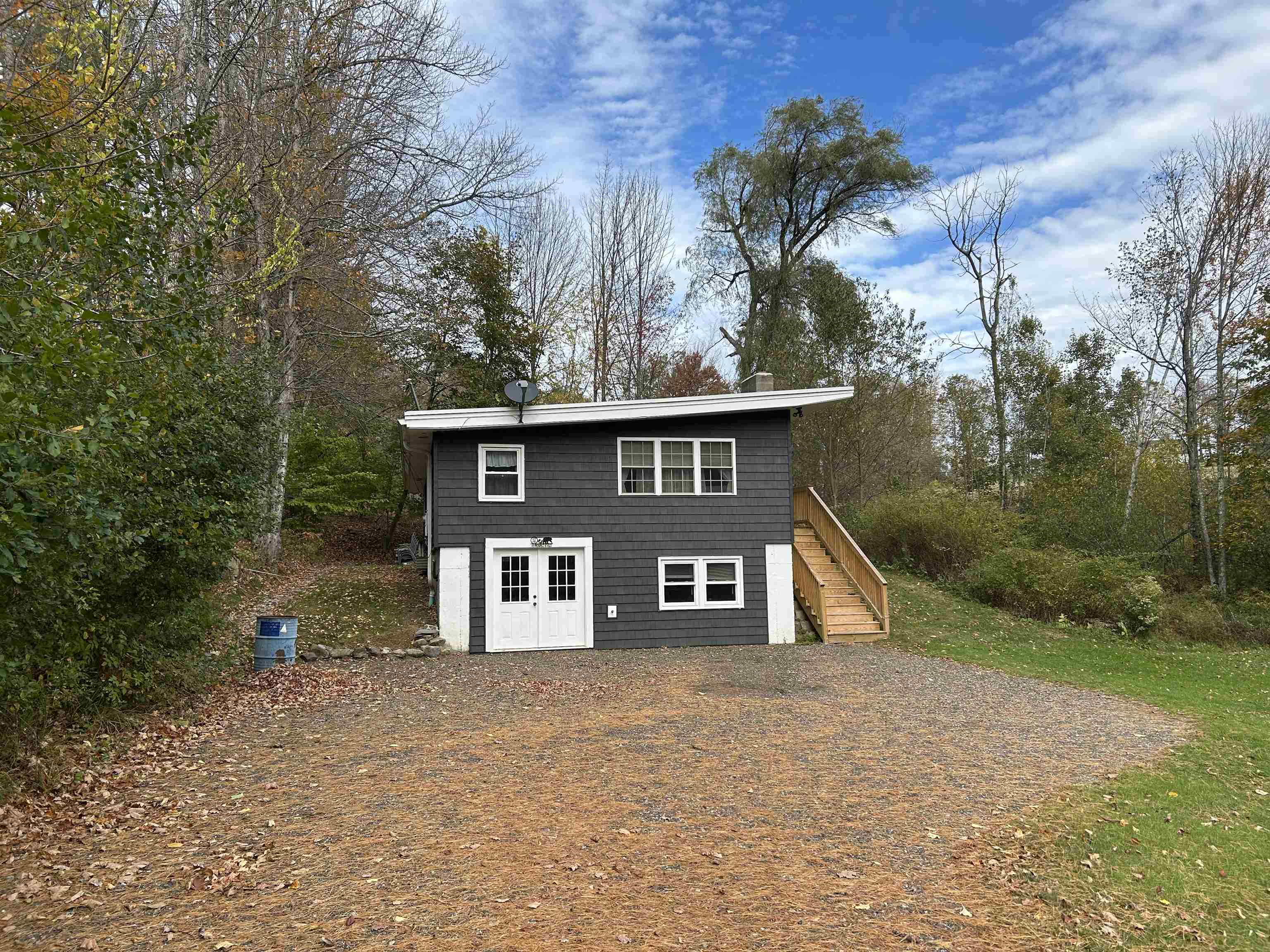 49 Prospect Street Jaffrey, NH 03452 - Photo 2 of 34