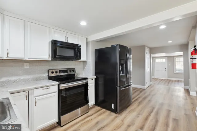 $1,700 | 614 Minor Street, Reading, PA 19602