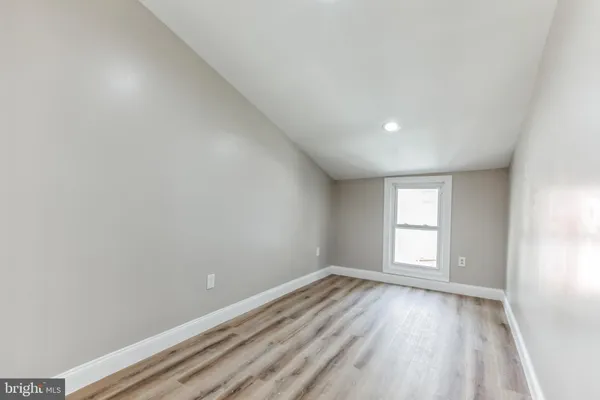 $1,600 | 614 Minor Street, Reading, PA 19602