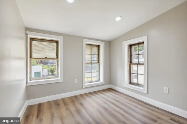 $1,700 | 614 Minor Street, Reading, PA 19602