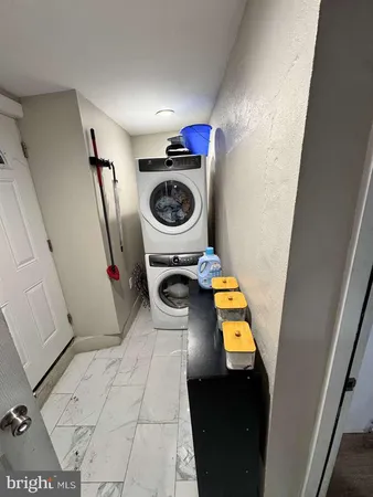 $1,600 | 614 Minor Street, Reading, PA 19602