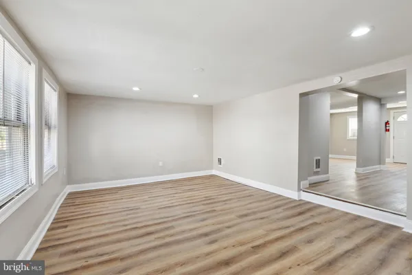 $1,600 | 614 Minor Street, Reading, PA 19602