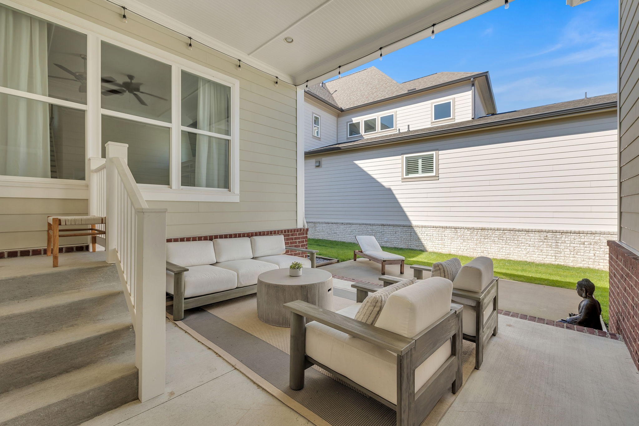 1606 Eliot Road Franklin, TN 37064 - Photo 32 of 49 a balcony with table and chairs
