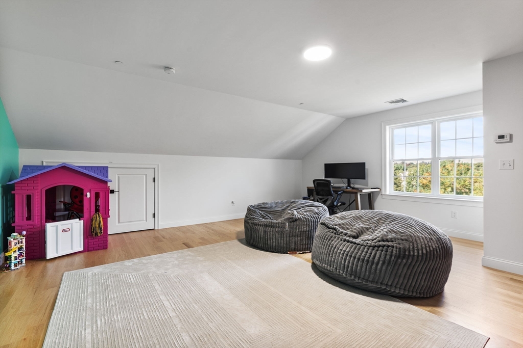 68 Prospect Street, Unit 14 Peabody, MA 01960 - Photo 19 of 29