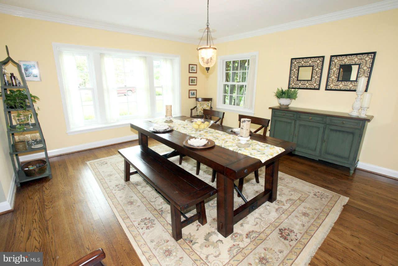 115 Churchwardens Road Baltimore, MD 21212 - Photo 8 of 30 Dining Room