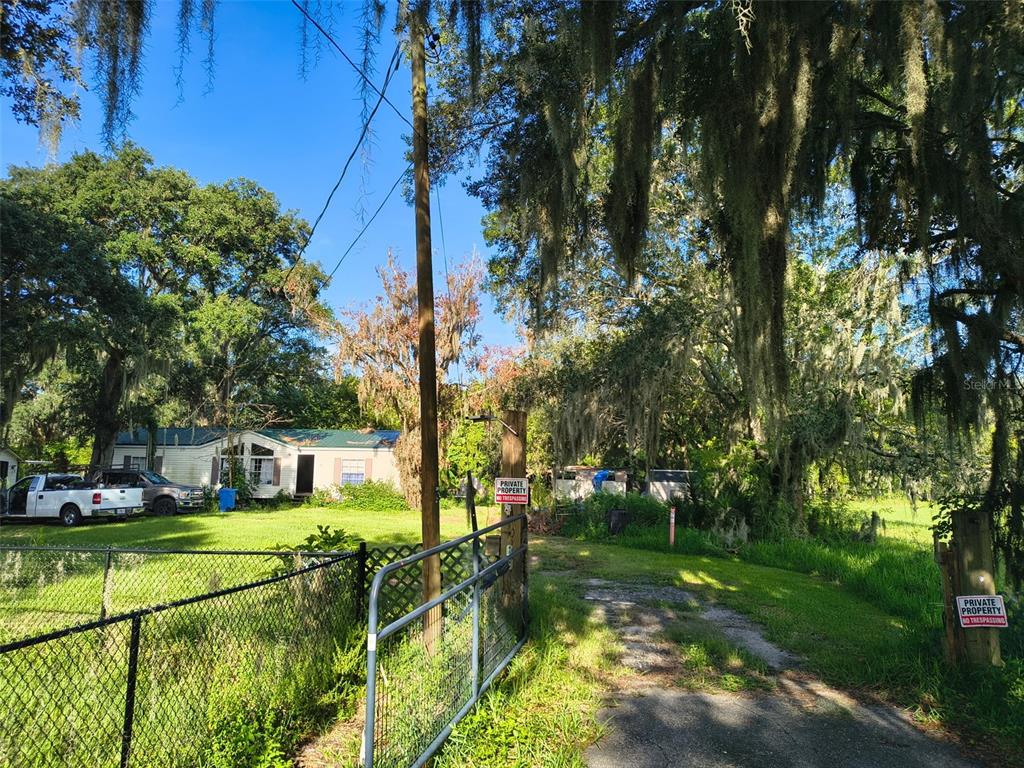 3609 Maxwell Road Plant City, FL 33566 - Photo 2 of 33 Gallery Image 2
