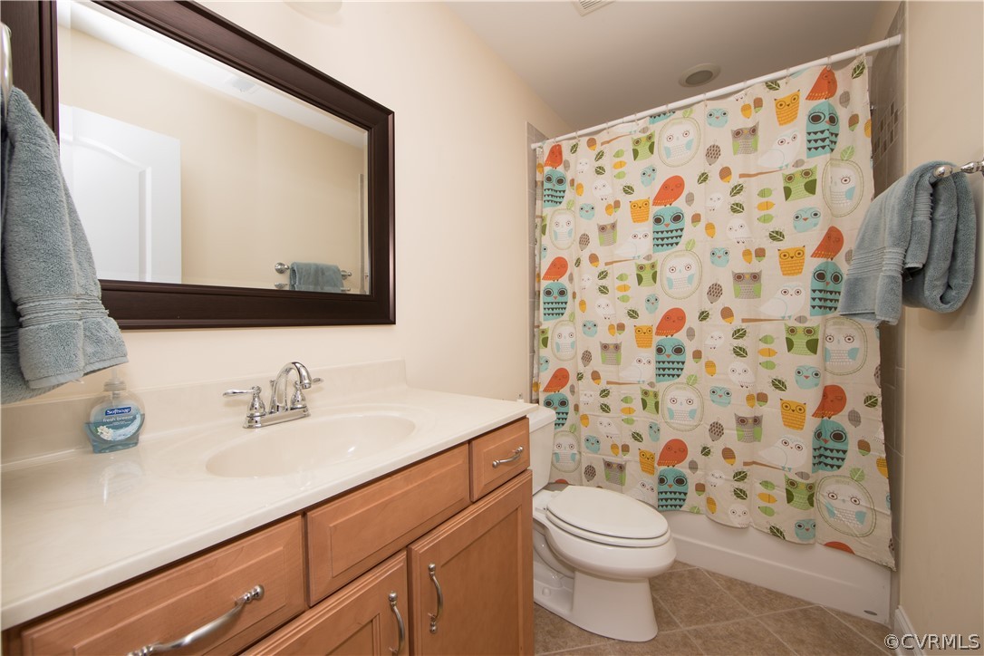 13711 Thorngate Road Midlothian, VA 23113 - Photo 41 of 46 Private bath for bedroom #4
