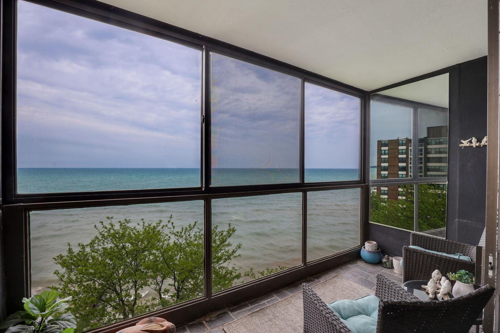 1500 Sheridan Road, Unit 7E Wilmette, IL 60091 - Photo 2 of 20