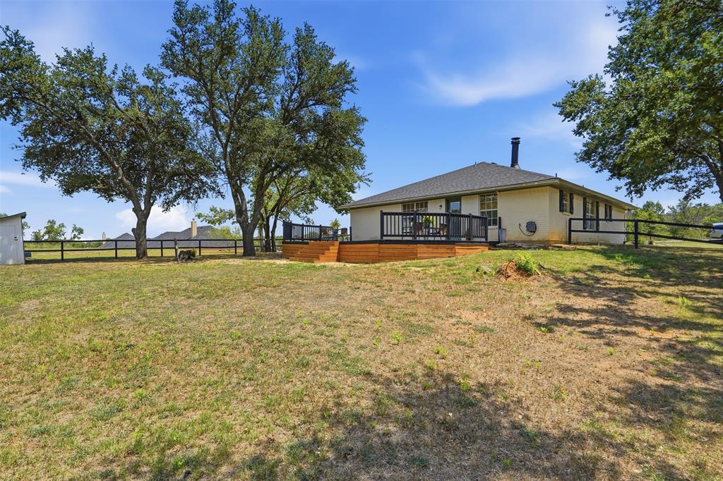 986 Eagles Way Springtown, TX 76082 - Photo 36 of 39 Gallery Image 36