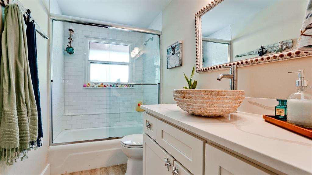 522 68th Street Holmes Beach, FL 34217 - Photo 21 of 80