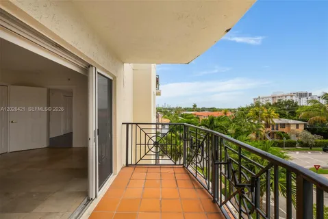 $3,500 | 101 Sidonia Avenue, Unit 404, Coral Gables, FL 33134