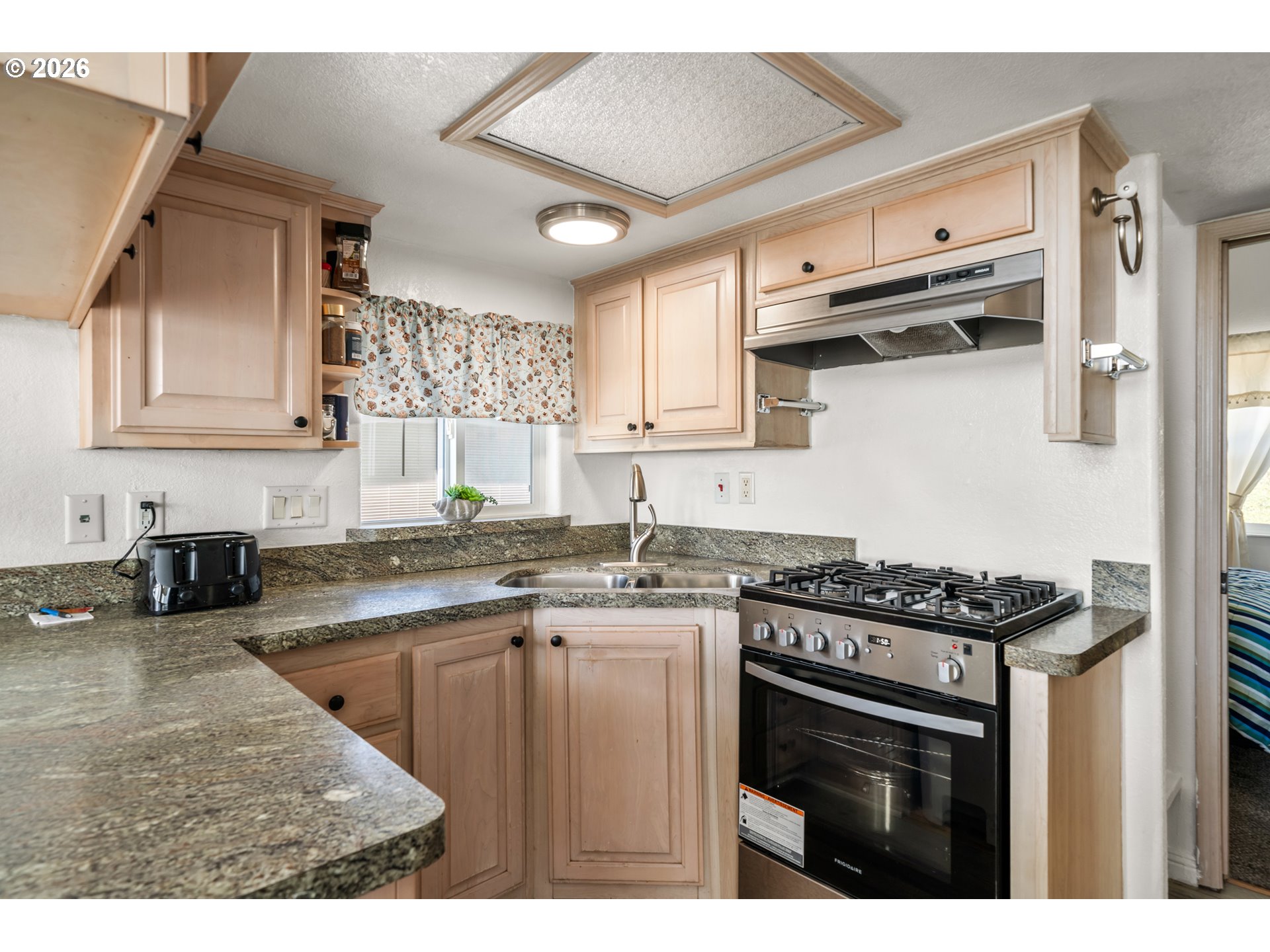 16219 Lower Harbor Road Brookings, OR 97415 - Photo 7 of 24