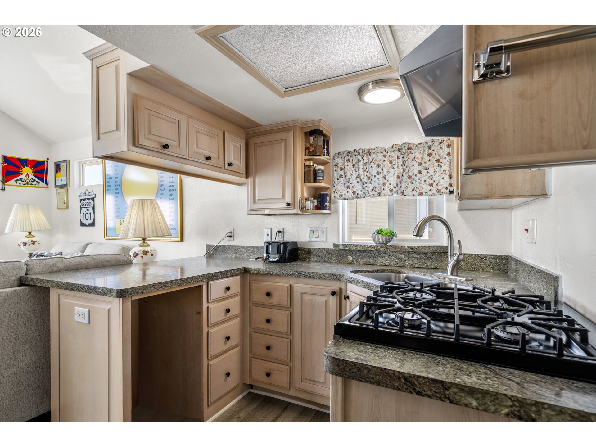 16219 Lower Harbor Road Brookings, OR 97415 - Photo 8 of 24