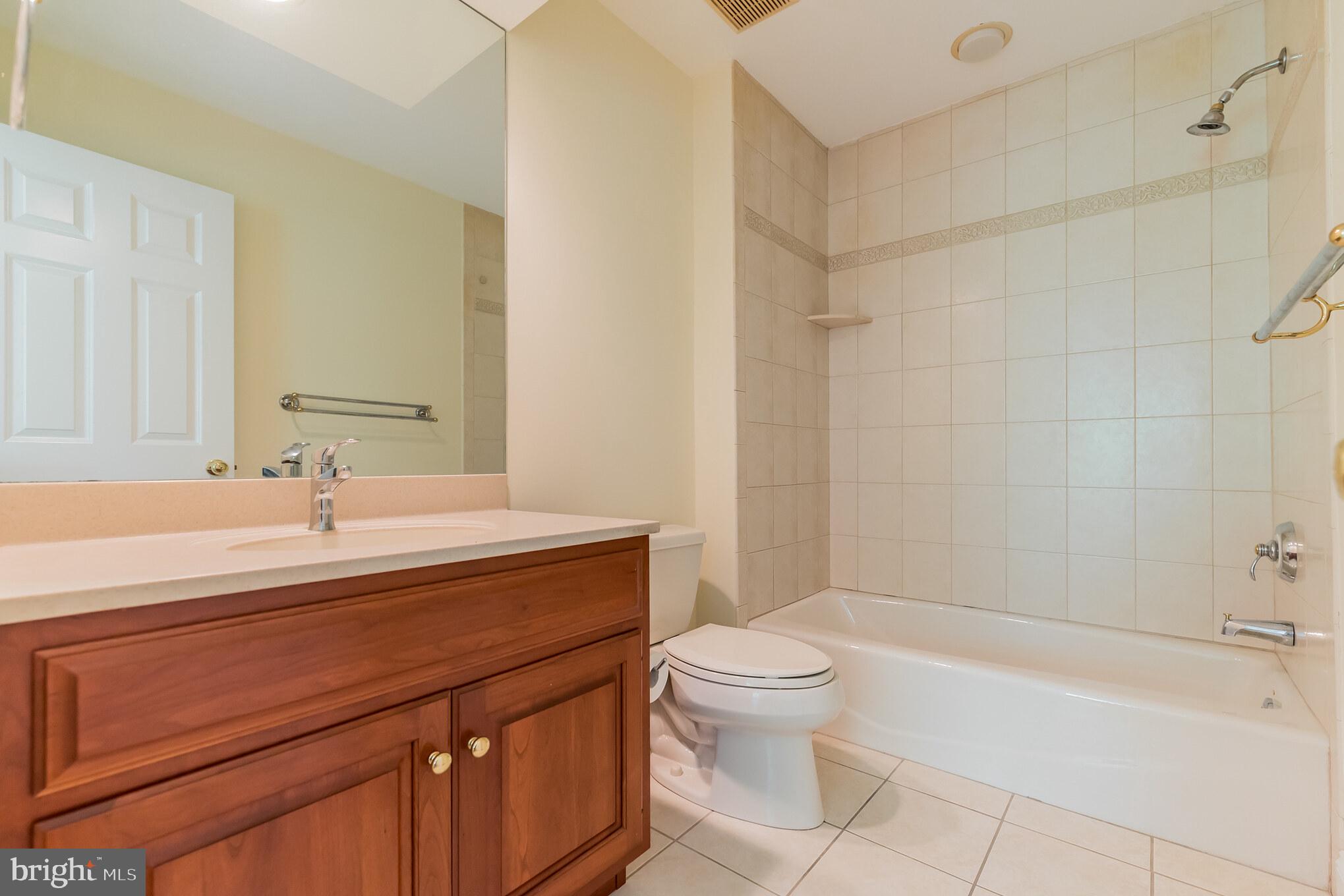 7 Mill Road Malvern, PA 19355 - Photo 22 of 35 Ensuite Bath # 3
