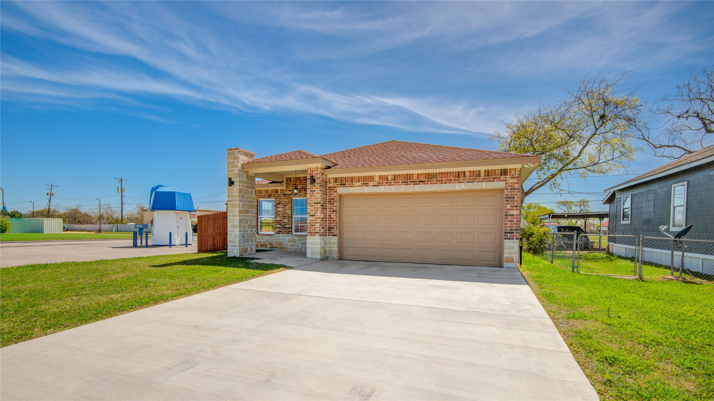 1107 West 2nd Street Freeport, TX 77541 - Photo 3 of 28