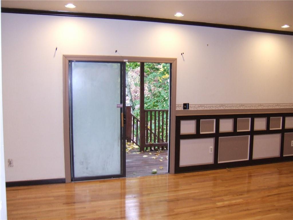 156 Richbarn Road Pittsburgh, PA 15212 - Photo 7 of 24 Gallery Image 7