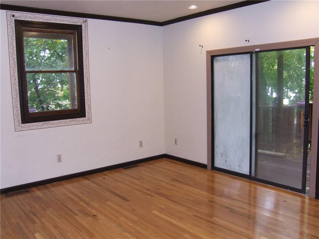 156 Richbarn Road Pittsburgh, PA 15212 - Photo 8 of 24 Gallery Image 8